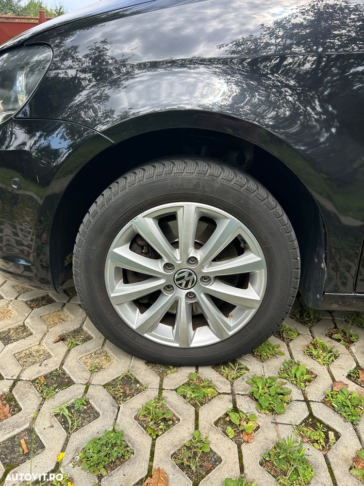 Volkswagen Touran 2.0 TDI DPF DSG Highline - 19