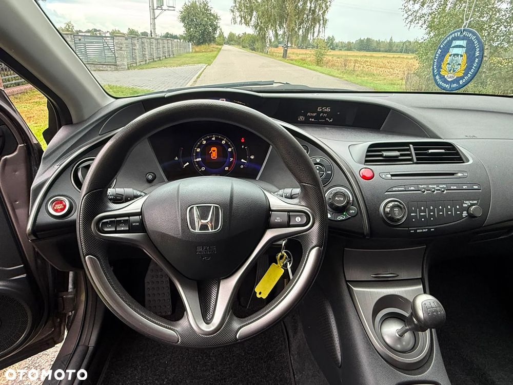 Honda Civic 1.4 i-VTEC - 9