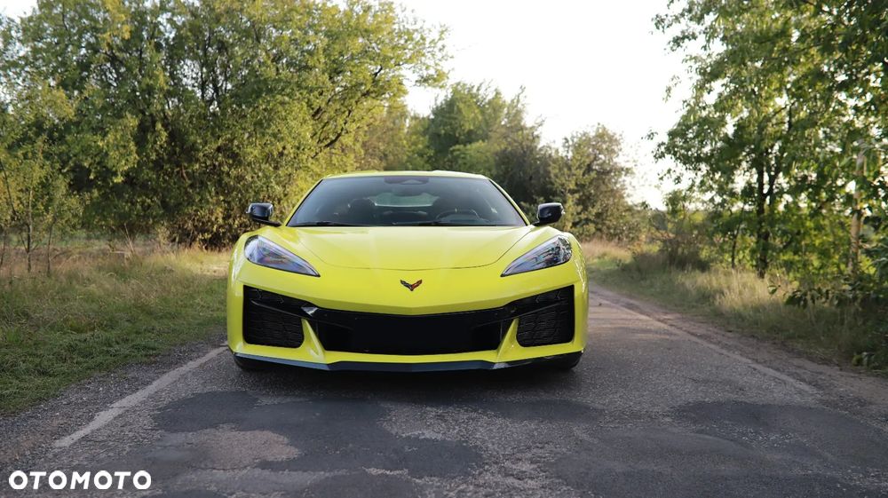 Chevrolet Corvette - 2