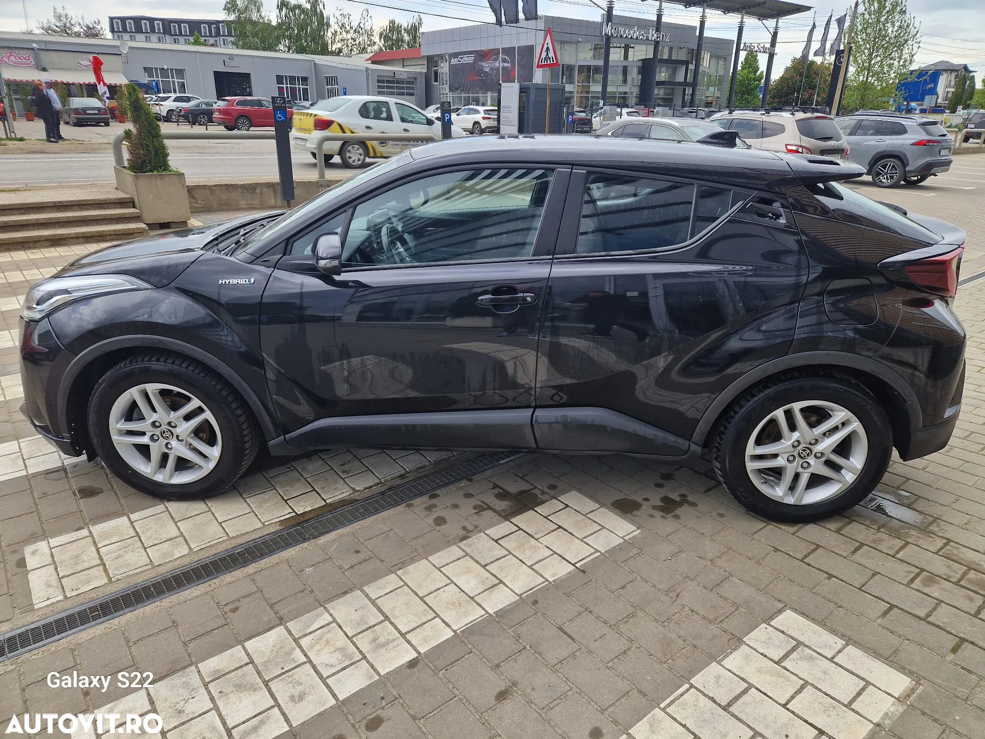 Toyota C-HR 1.8 HSD 4x2 CVT C-ult - 8