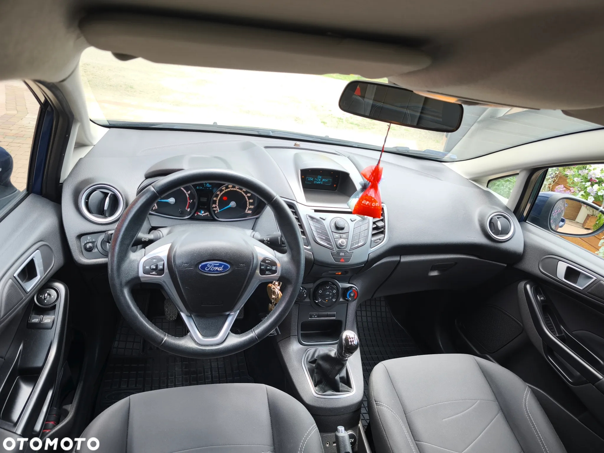 Ford Fiesta 1.0 EcoBoost Titanium - 8