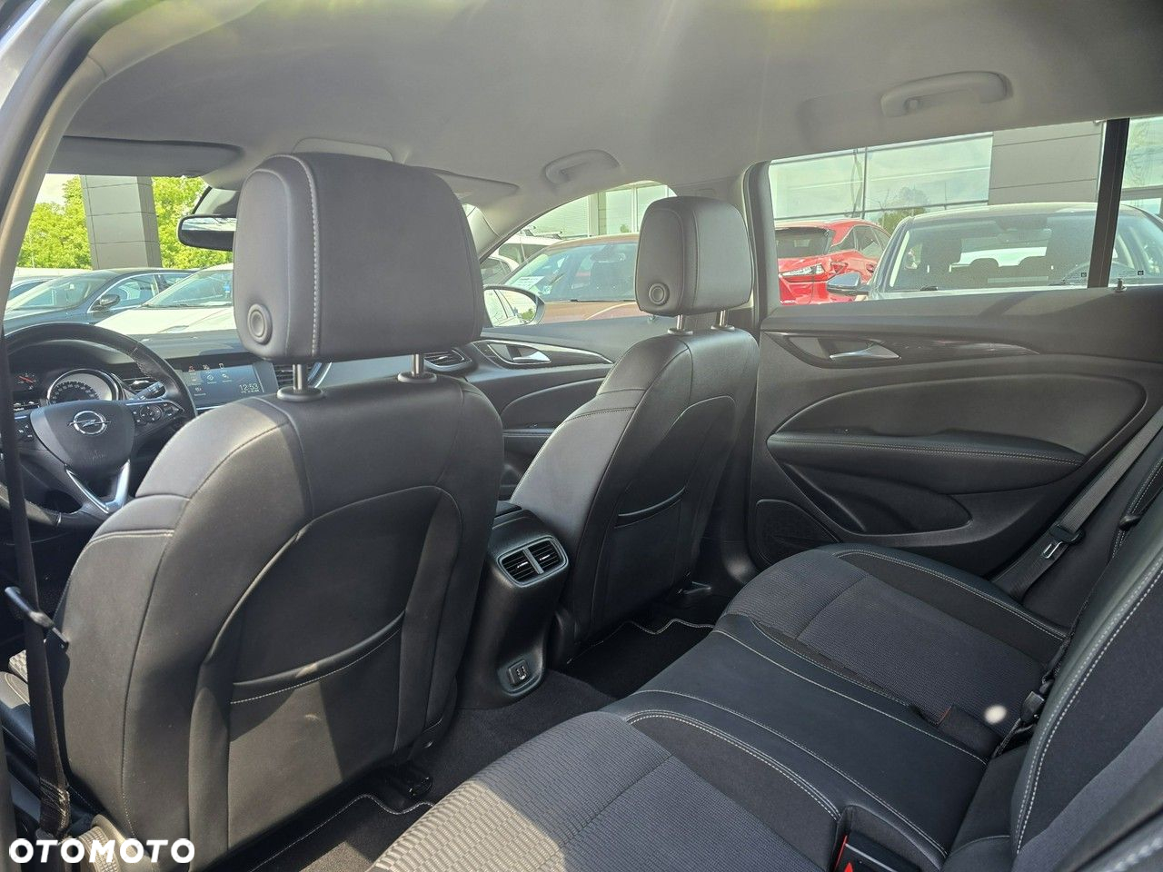Opel Insignia - 17
