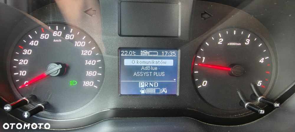 Mercedes-Benz Sprinter - 13