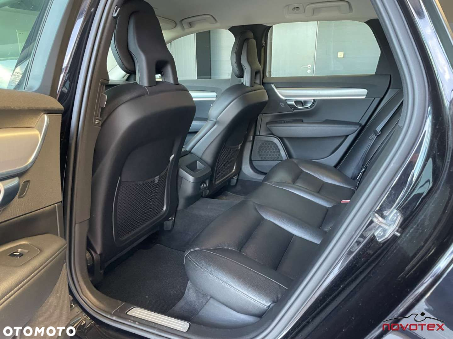 Volvo V90 D3 Momentum - 17