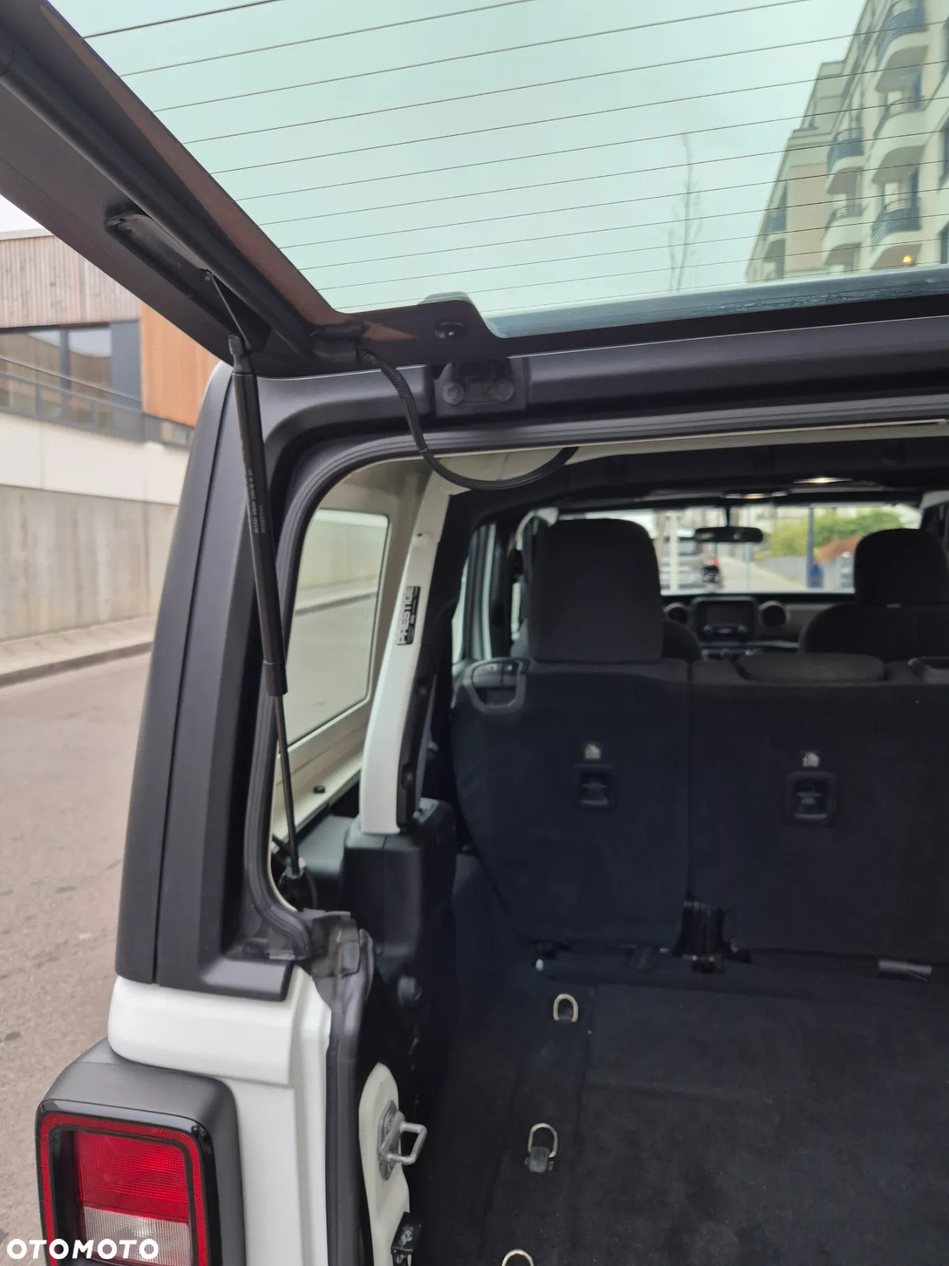 Jeep Wrangler Unlimited GME 2.0 Turbo Sport - 15