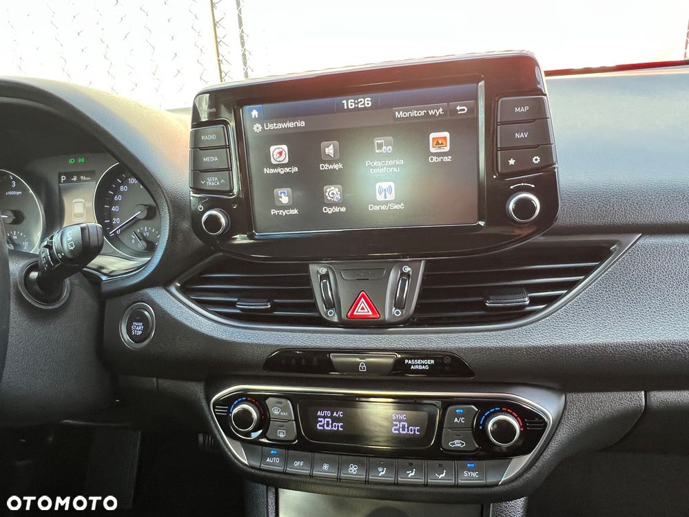 Hyundai i30 1.6 D Premiere Luxury DCT - 14