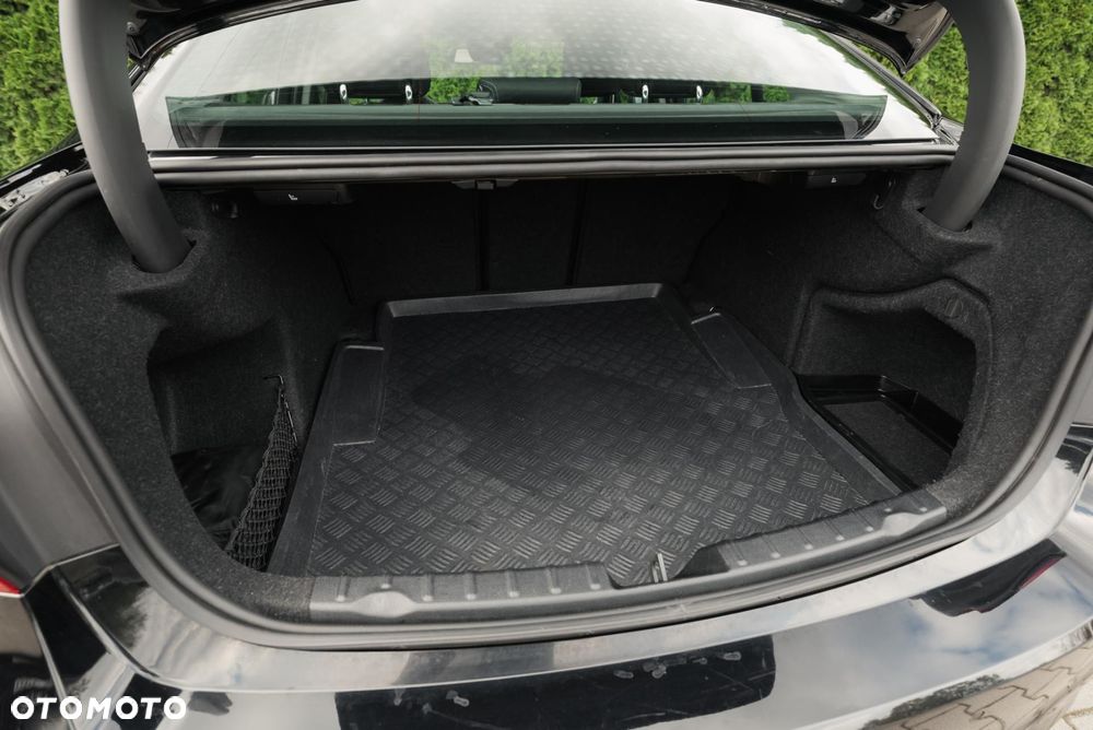 BMW Seria 3 - 34