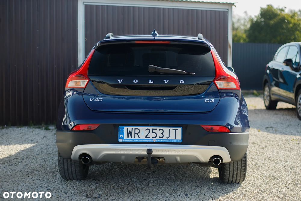 Volvo V40 Cross Country D3 Geartronic Ocean Race - 17