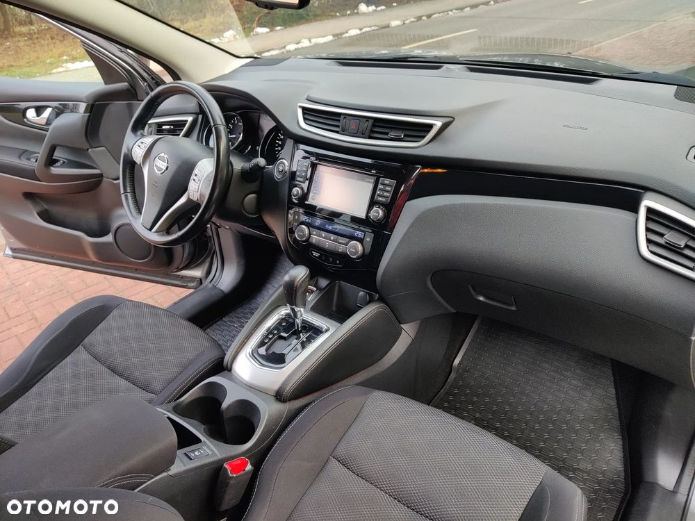 Nissan Qashqai 1.2 DIG-T Xtronic 360 - 31