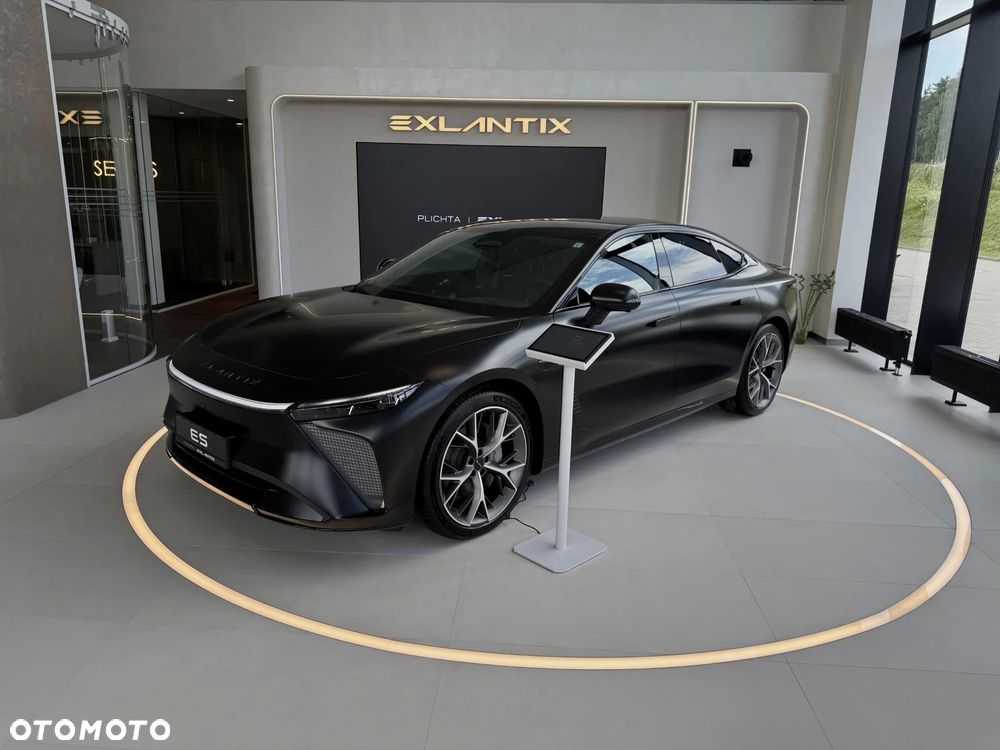 Exlantix ES 100kWh Premium AWD - 37