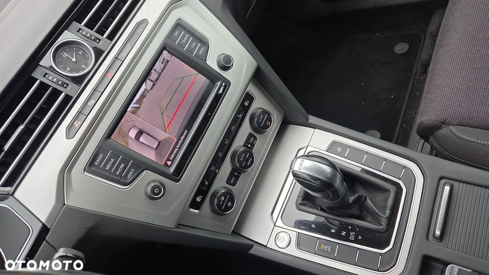 Volkswagen Passat 2.0 TDI BMT Comfortline DSG - 5