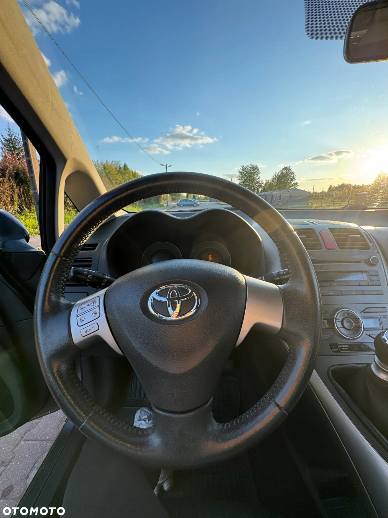 Toyota Auris 1.6 Premium - 13