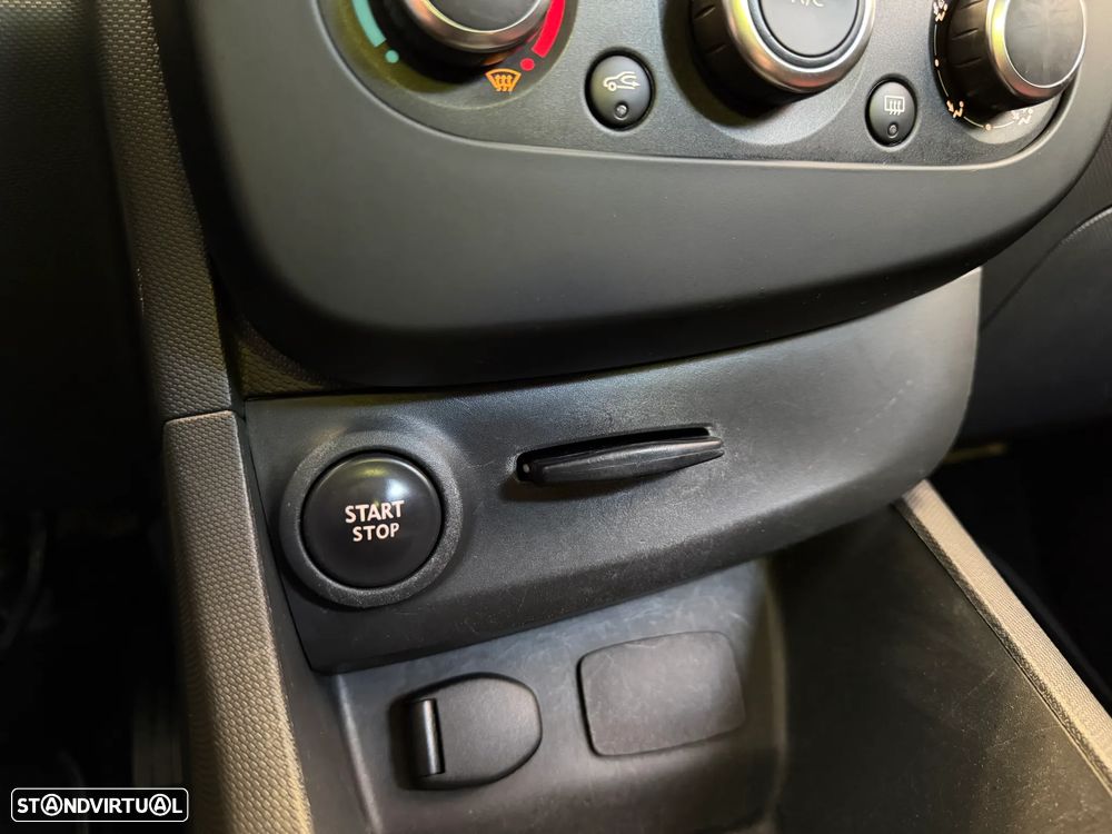 Renault 1.5 DCI AC Van - 19