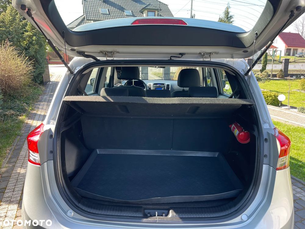 Hyundai ix20 1.4 Premium blue - 14