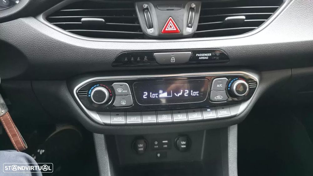 Hyundai i30 Fastback 1.0 T-GDI Style - 21