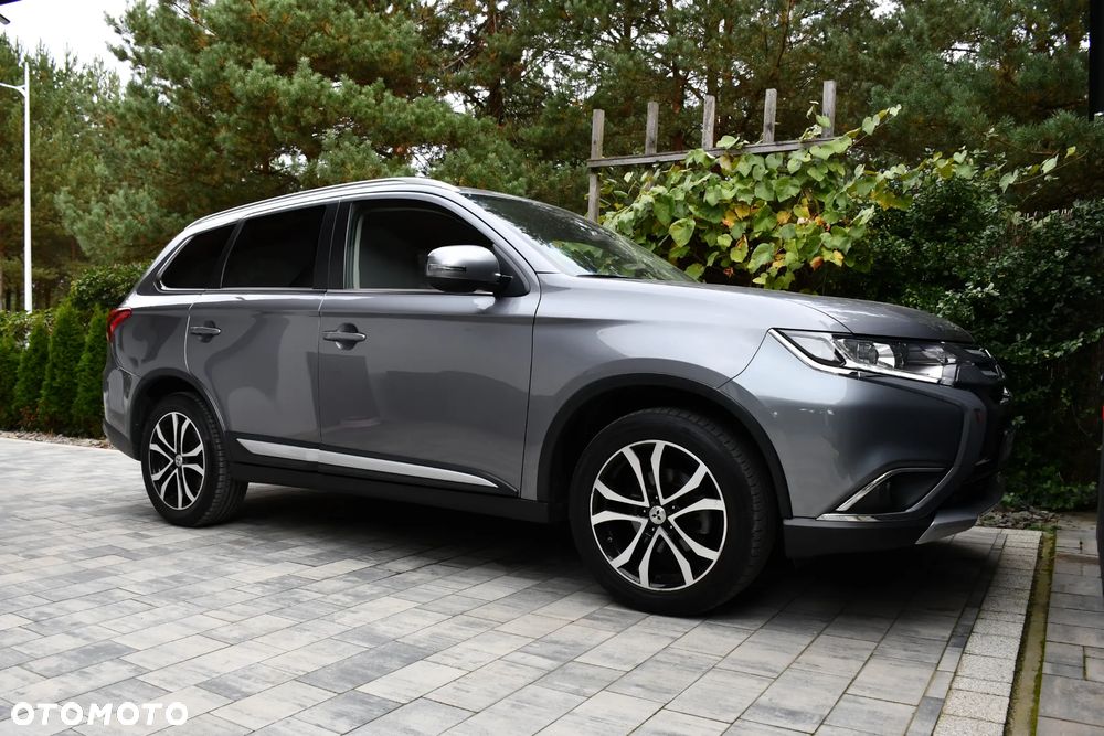 Mitsubishi Outlander - 25