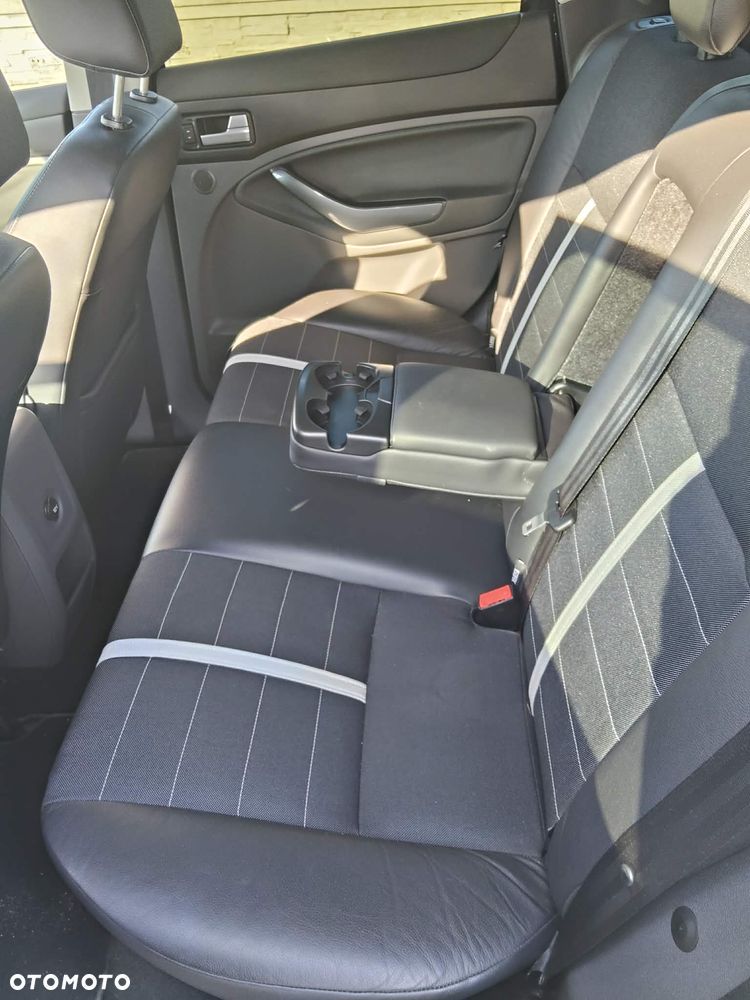 Ford Kuga 2.0 TDCi Titanium - 11