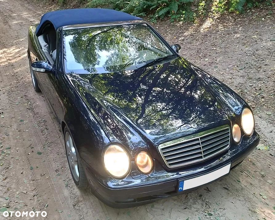 Mercedes-Benz CLK - 4