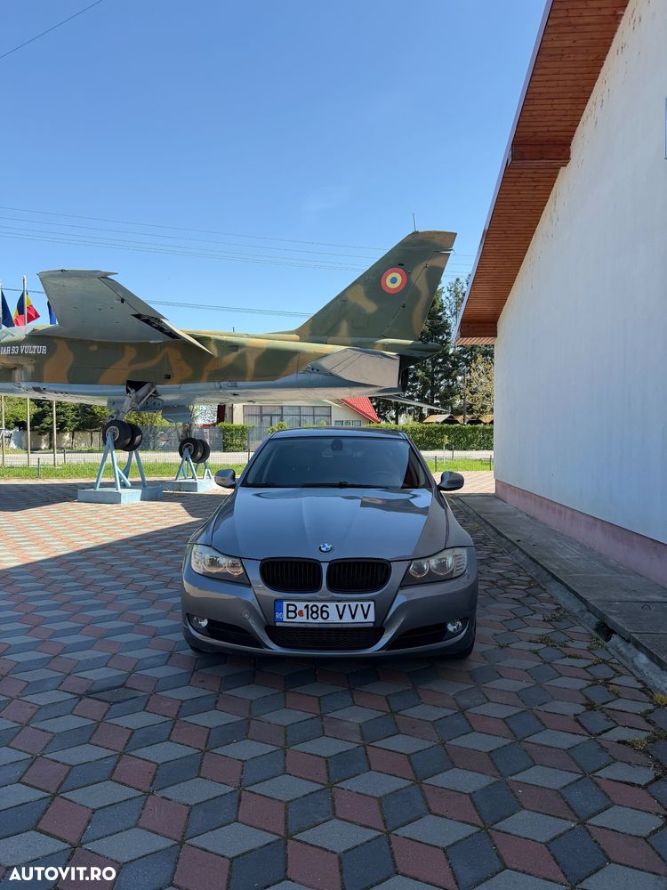 BMW Seria 3 318d - 3