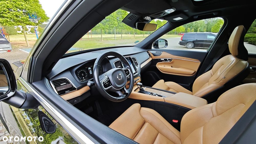 Volvo XC 90 D5 SCR AWD Inscription - 28