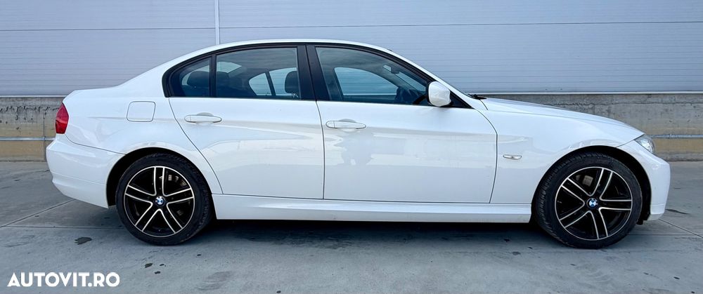 BMW Seria 3 320d DPF Edition Exclusive - 15