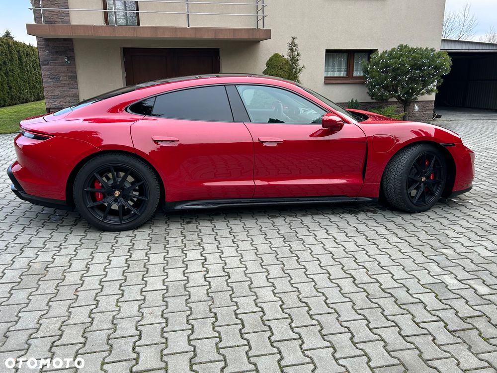 Porsche Taycan GTS - 4