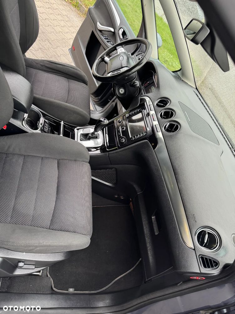 Ford S-Max - 22