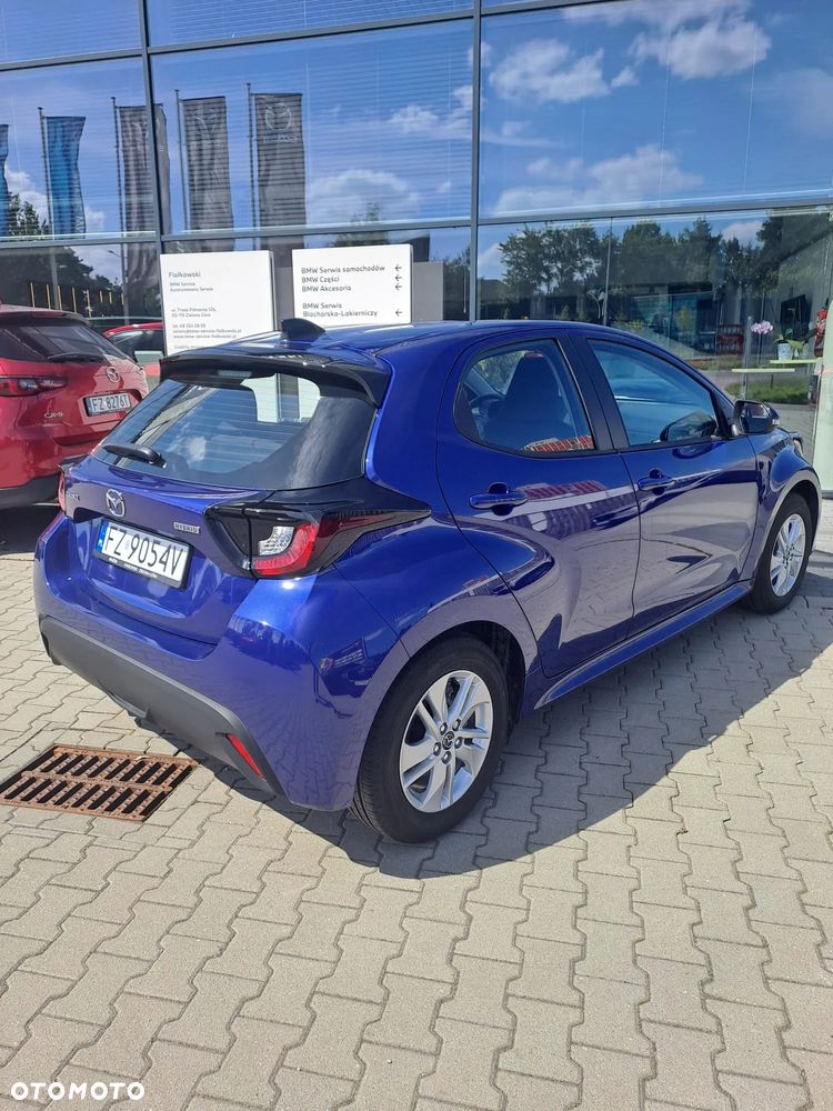 Mazda 2 Hybrid - 3