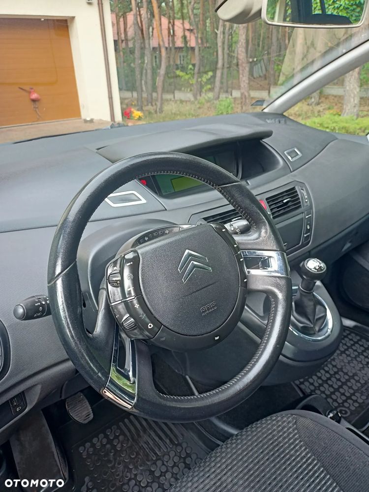Citroën C4 Picasso - 12