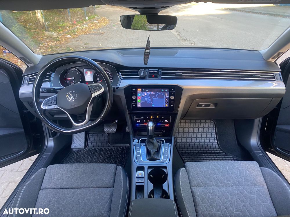 Volkswagen Passat Variant 2.0 TDI DSG Elegance - 16