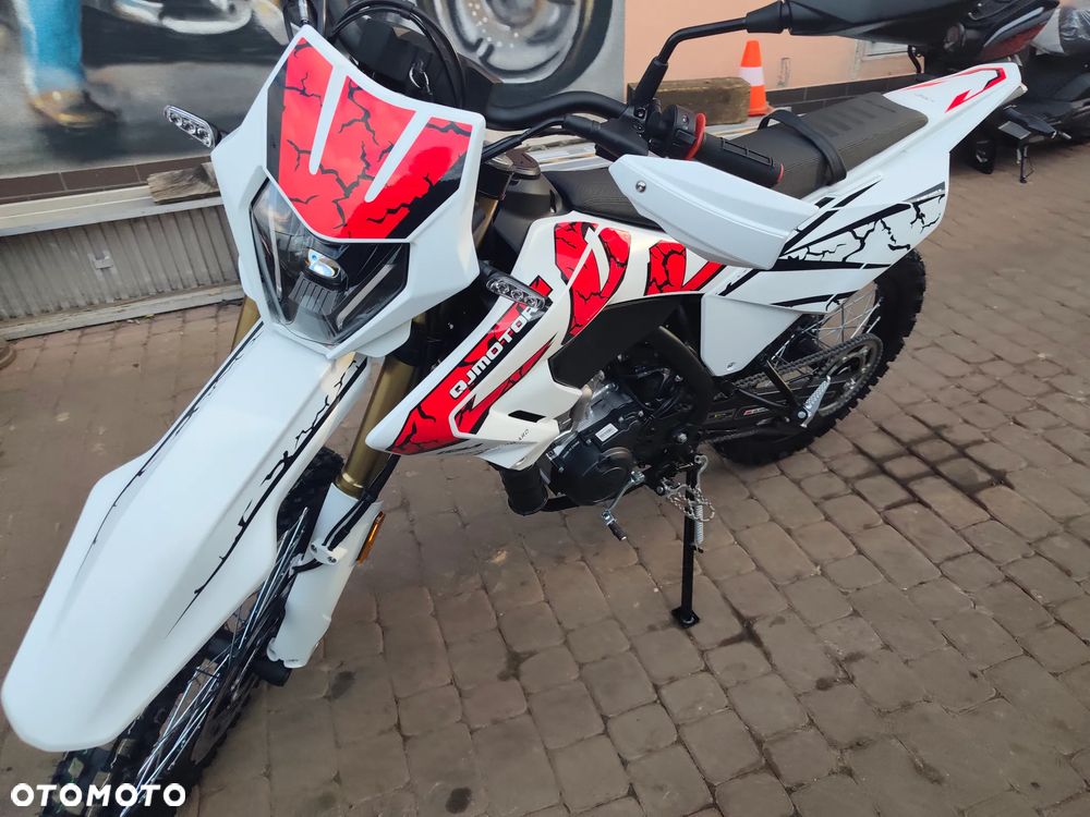 QJMOTOR COV 125X - 28