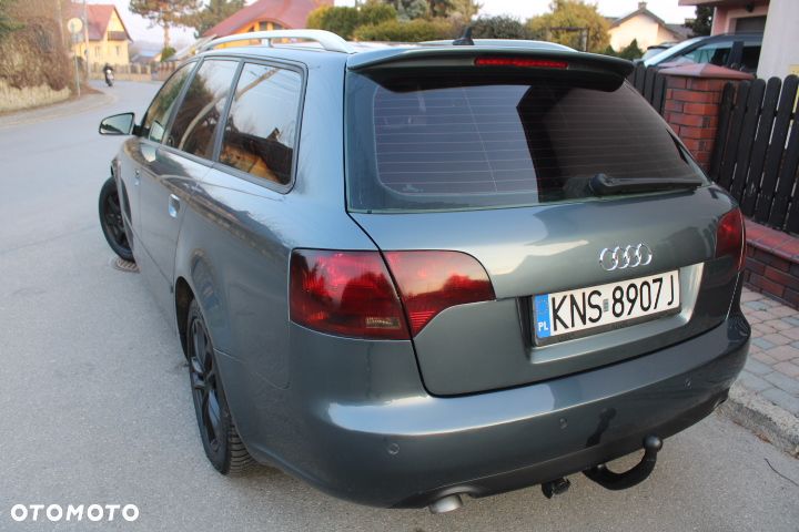 Audi A4 Limousine - 29