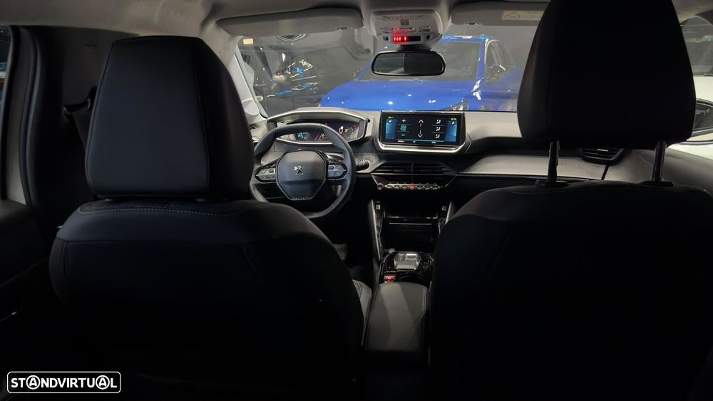 Peugeot e-208 Allure Pack - 41