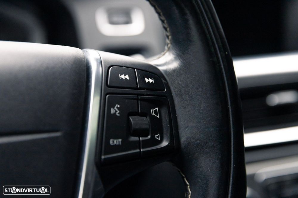 Volvo V60 2.4 D6 Momentum AWD Phev - 32