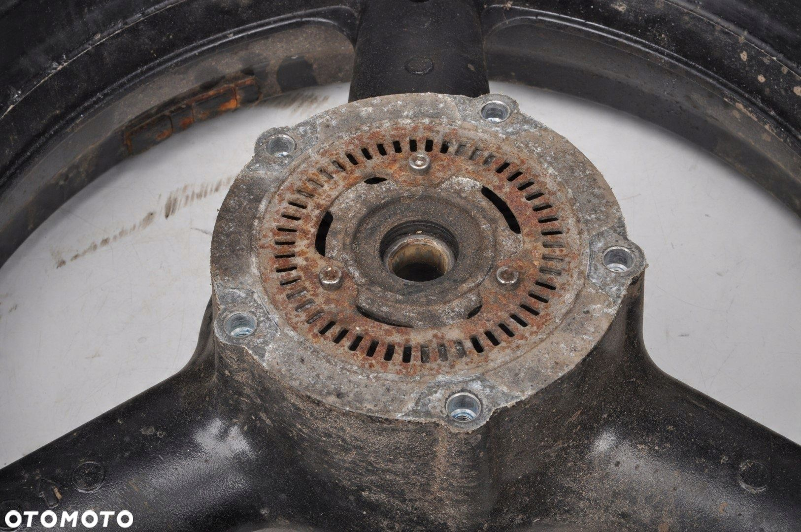SUZUKI GSF 650 BANDIT KOŁO MOTOCYKLOWE FELGA TYŁ - 2