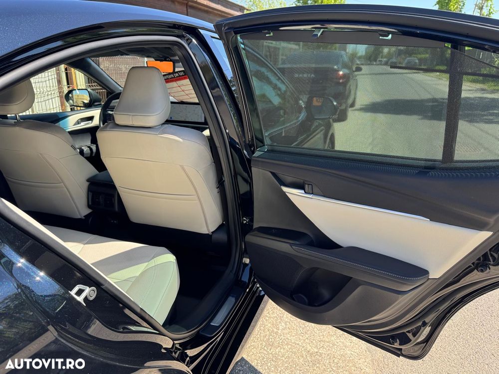 Toyota Camry 2.5 Business - 19