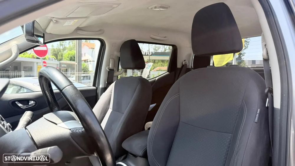 Nissan Navara 2.3 dCi CD 4WD N-Connecta - 12