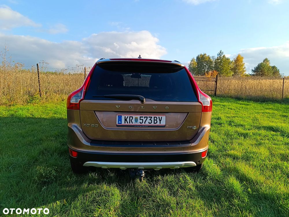 Volvo XC 60 D4 R-Design Momentum - 5
