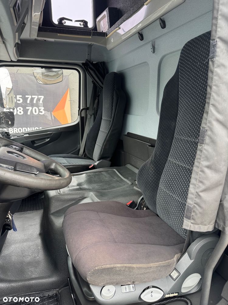 Mercedes-Benz ATEGO - 10