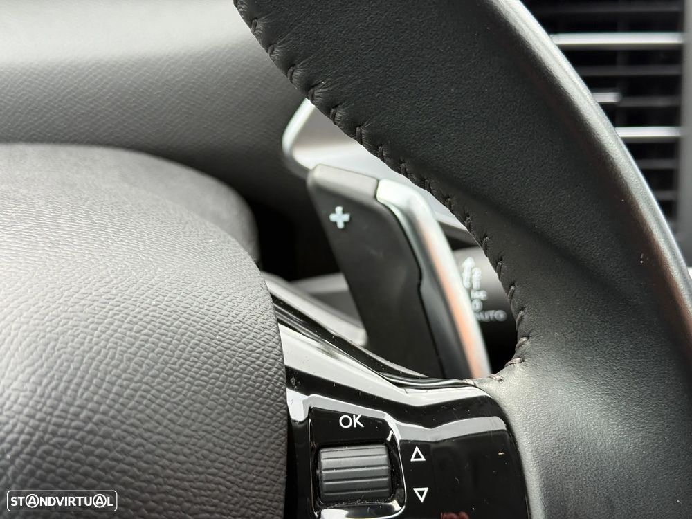 Peugeot 308 1.2 PureTech Allure EAT8 - 9