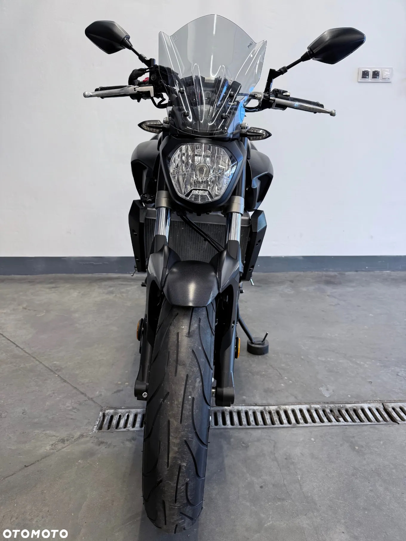 Yamaha MT - 37