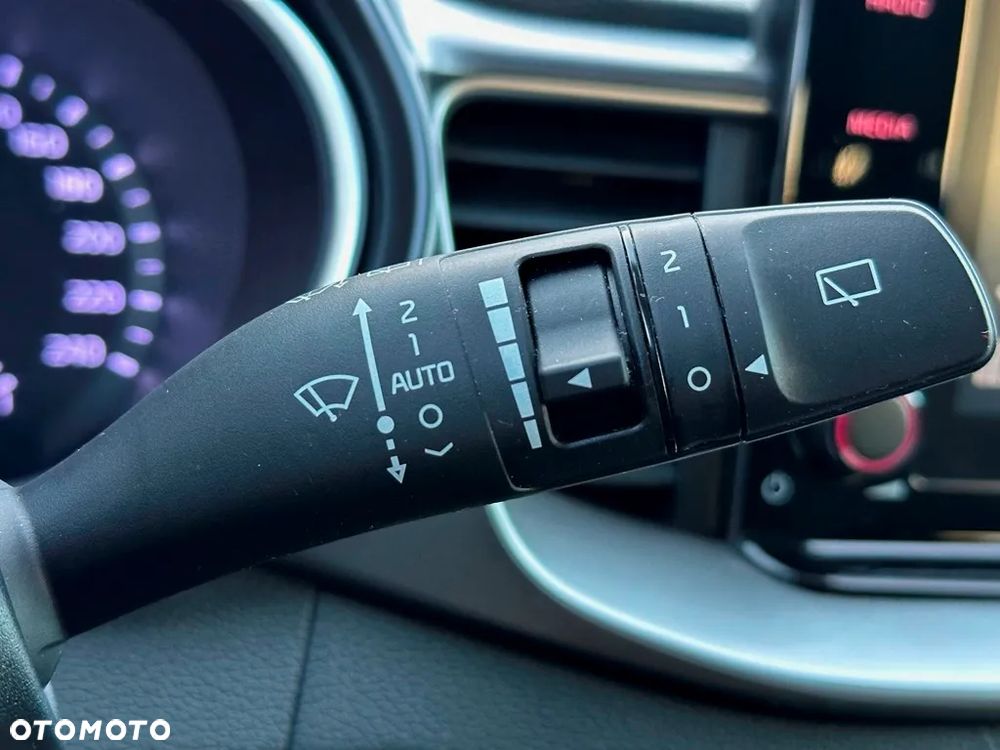 Kia Ceed 1.5 T-GDI M - 18