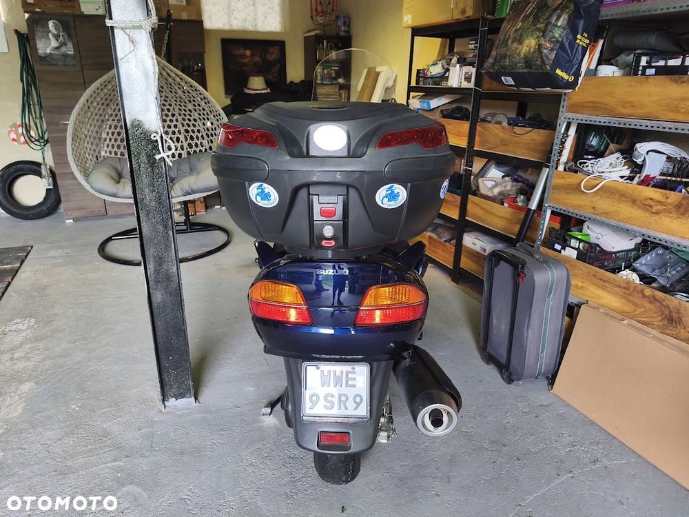 Suzuki Burgman - 12