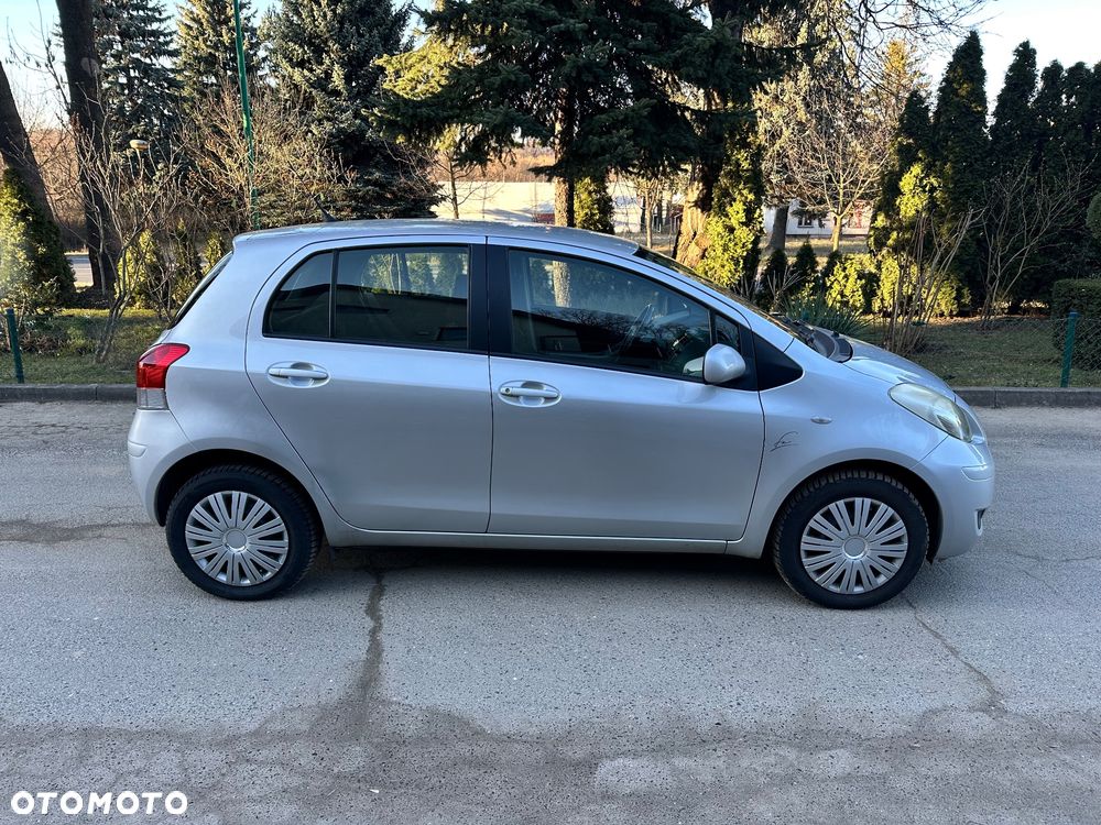 Toyota Yaris 1.0 VVT-i Luna - 3