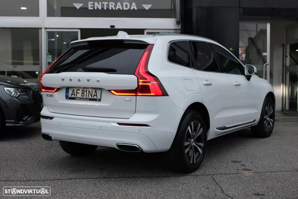 Volvo XC 60 2.0 T6 PHEV Inscription Expression AWD — fotografia 4