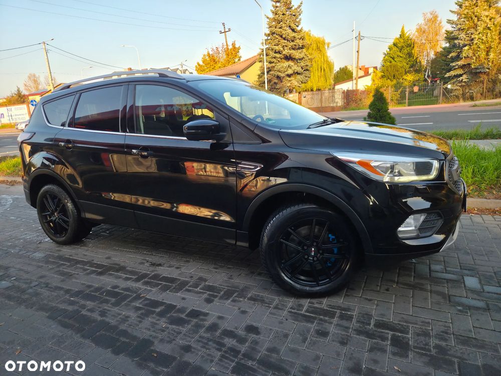 Ford Kuga 2.0 TDCi 2x4 Titanium - 19