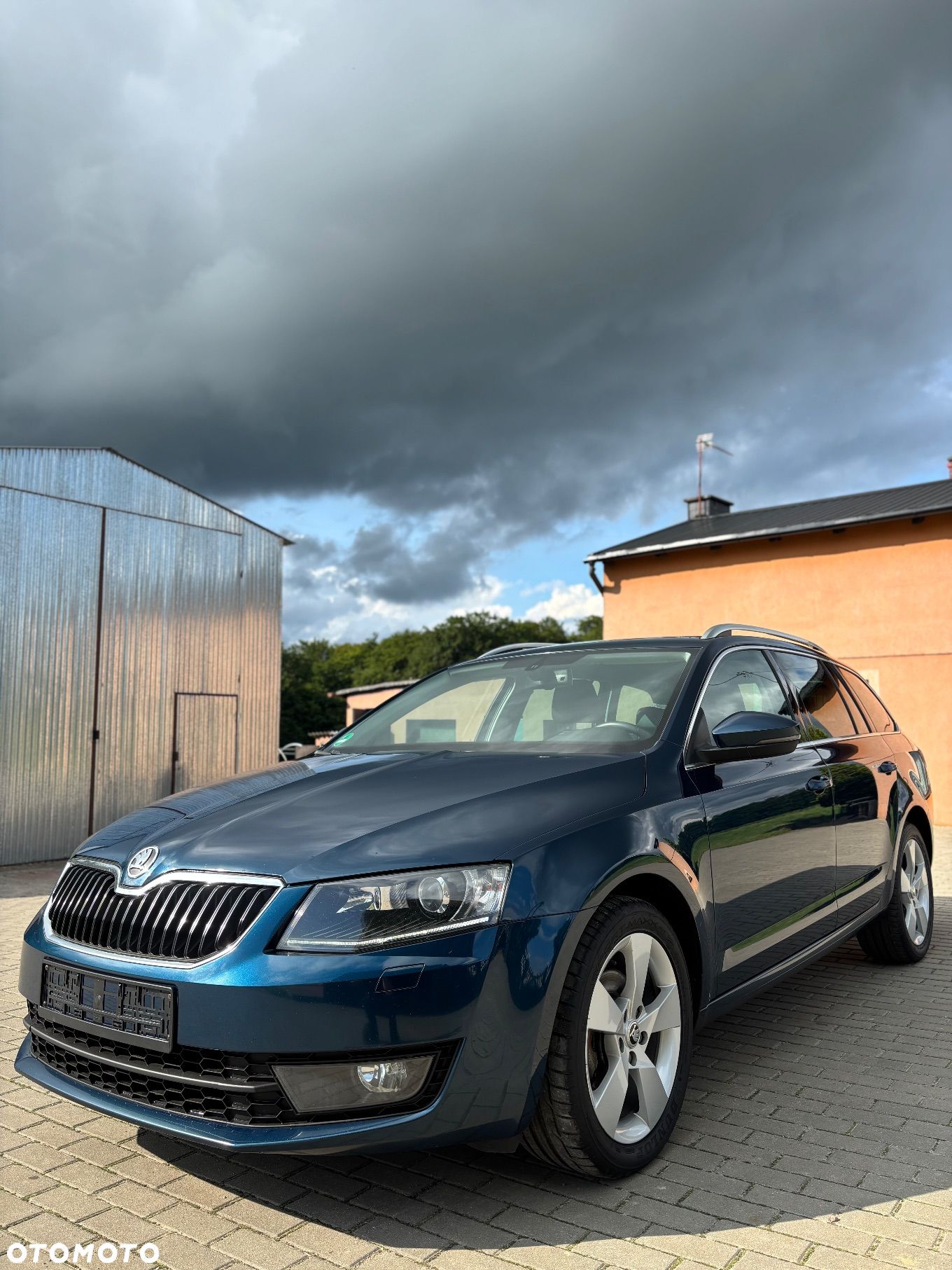Skoda Octavia Combi 1.6 TDI DPF DSG Elegance - 1