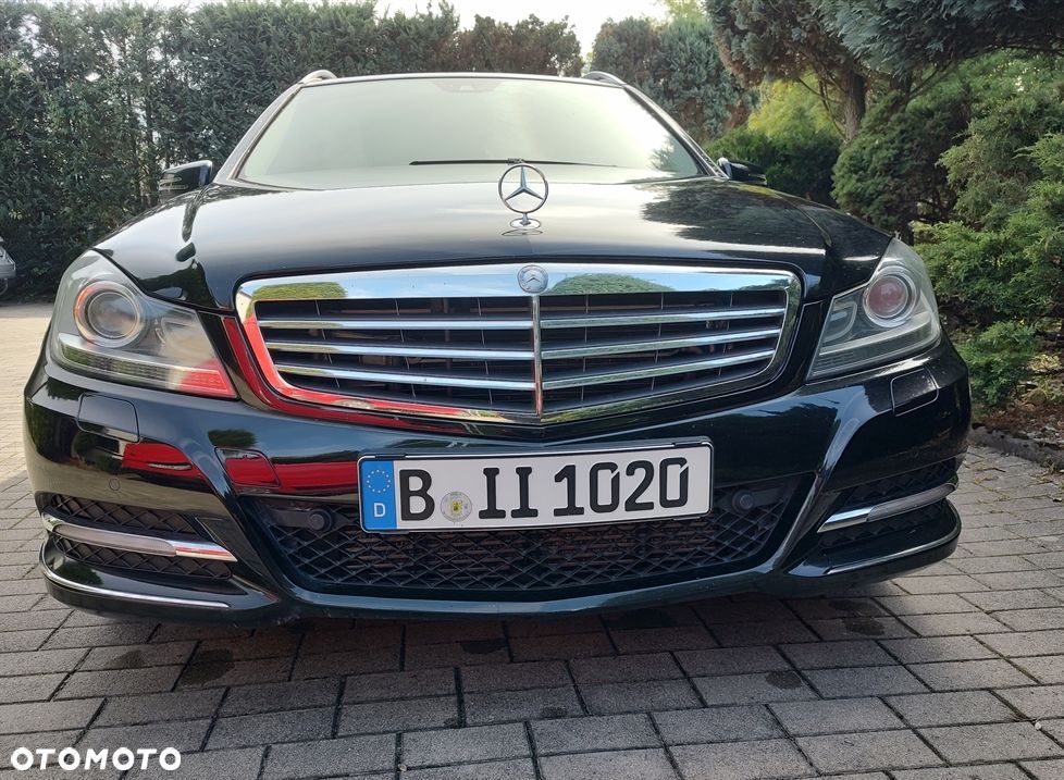 Mercedes-Benz Klasa C 350 CDI BlueEff Avantgarde 4-Matic - 2