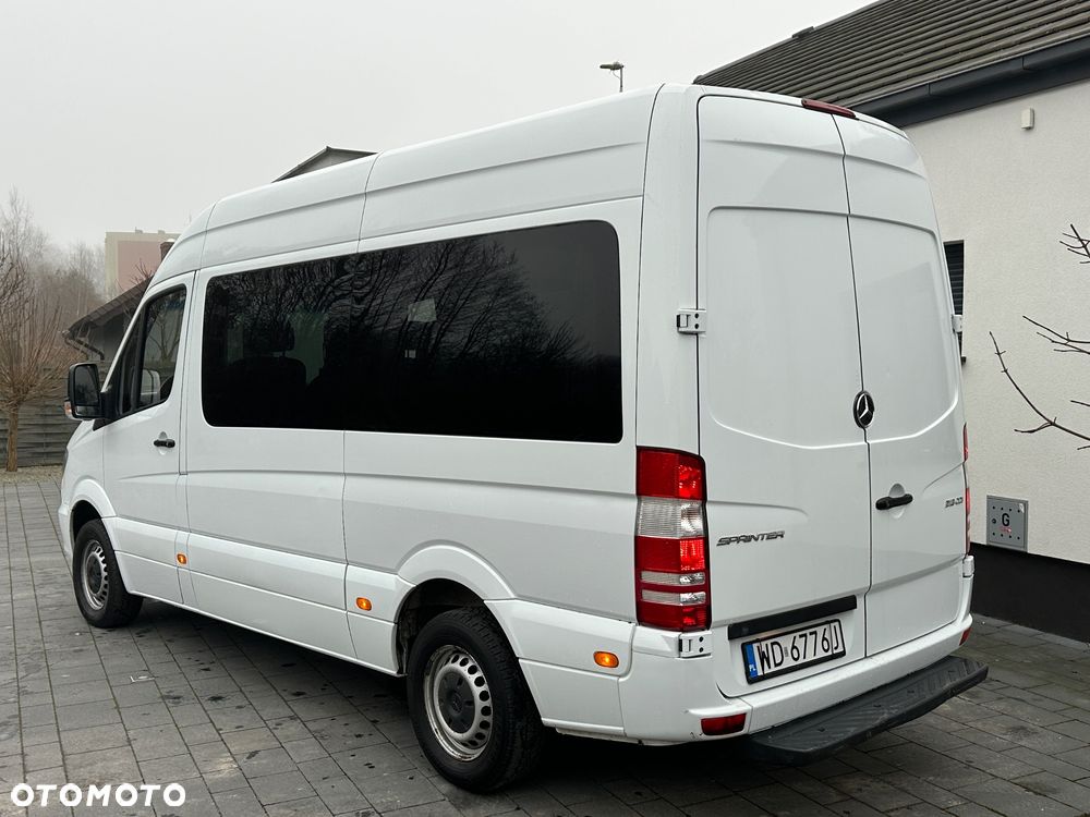 Mercedes-Benz Sprinter - 4