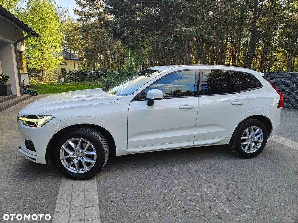 Volvo XC 60 D4 Momentum Pro - 4